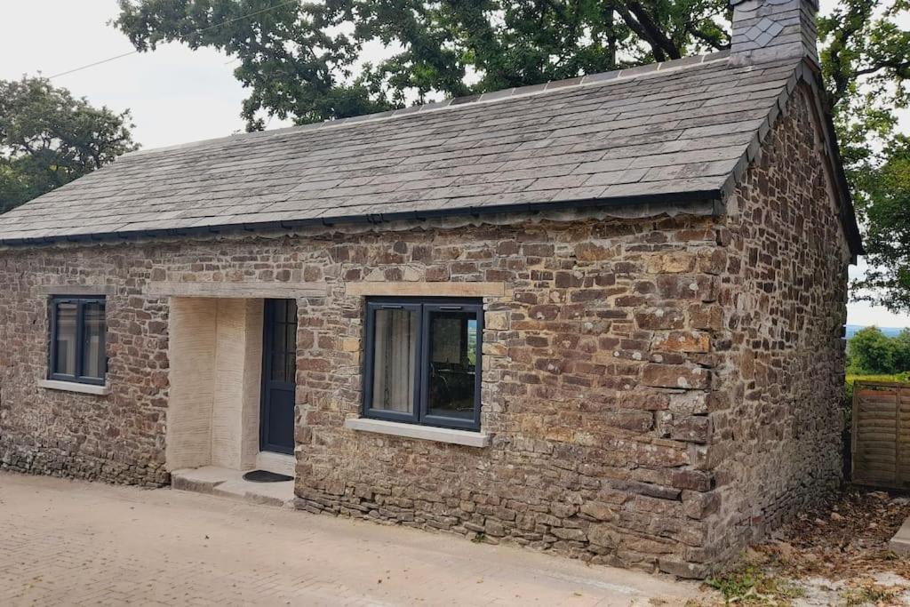 Thornmoor Barn Apartment Lifton ภายนอก รูปภาพ